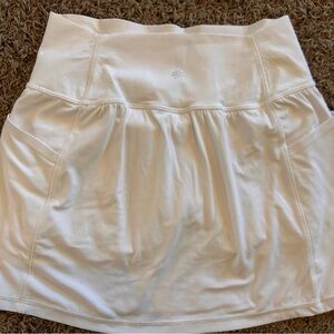 Athleta Salutation Stash 14.5” Skort. Size S